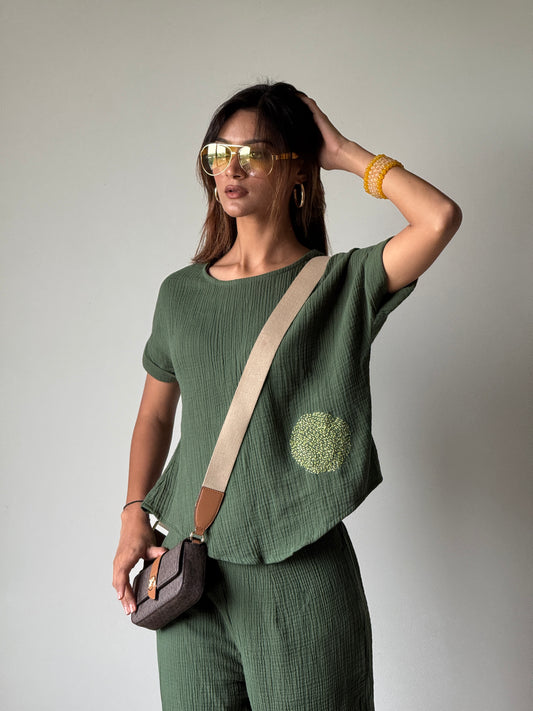 Statement Heritage Drape — Celebration Ready