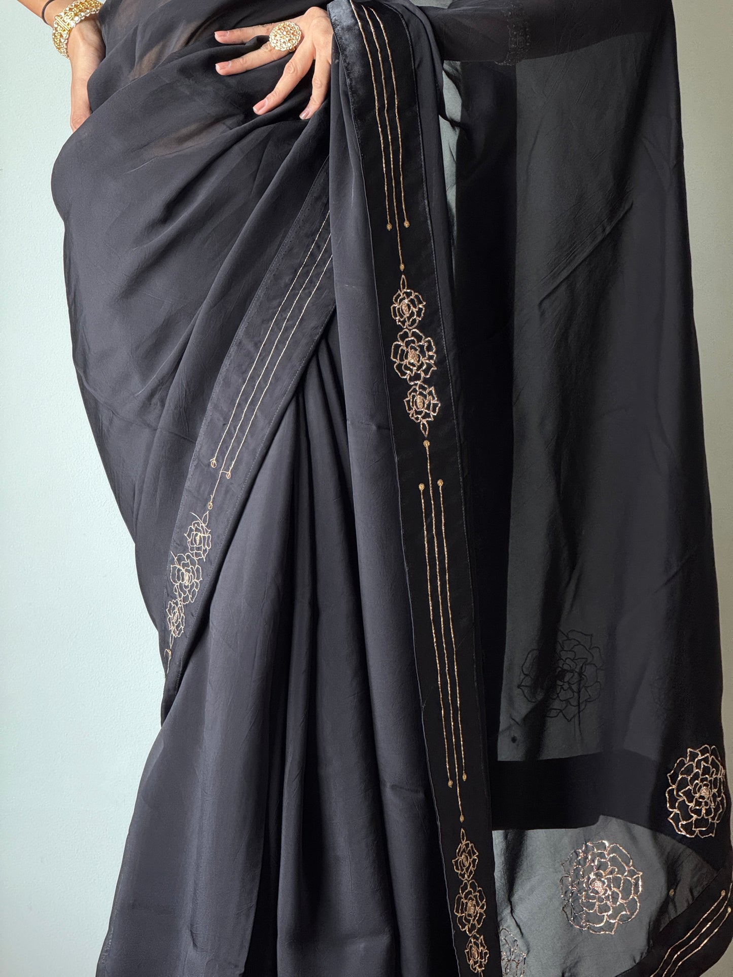 Signature Heritage Saree — Effortless Drape